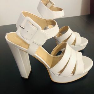 Guess White Platform Sandals. Size 6.